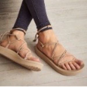 Teva Midform Infinity Sandal size 8